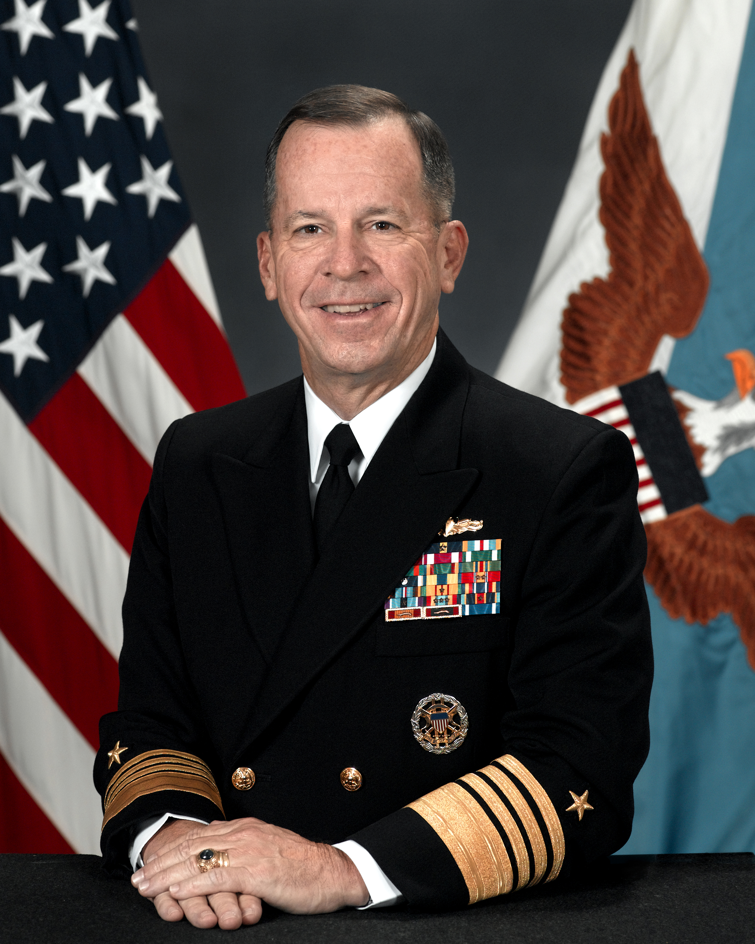 Official portrait of Admiral Mike Mullen, U.S. Navy