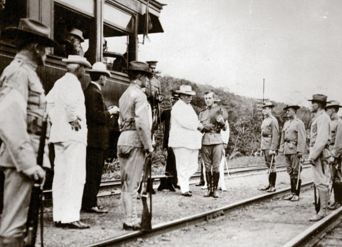 Smedley Butler greeting President William Howard Taft in Panama in 1909