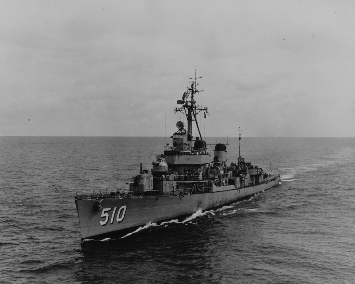 USS Eaton (DDE-510) underway.