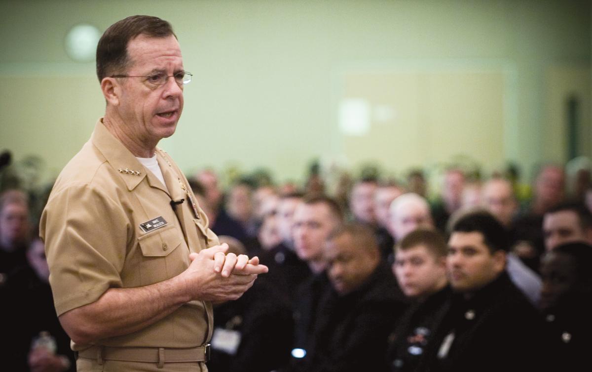Chief of Naval Operations Admiral Mike Mullen speaking to sailors