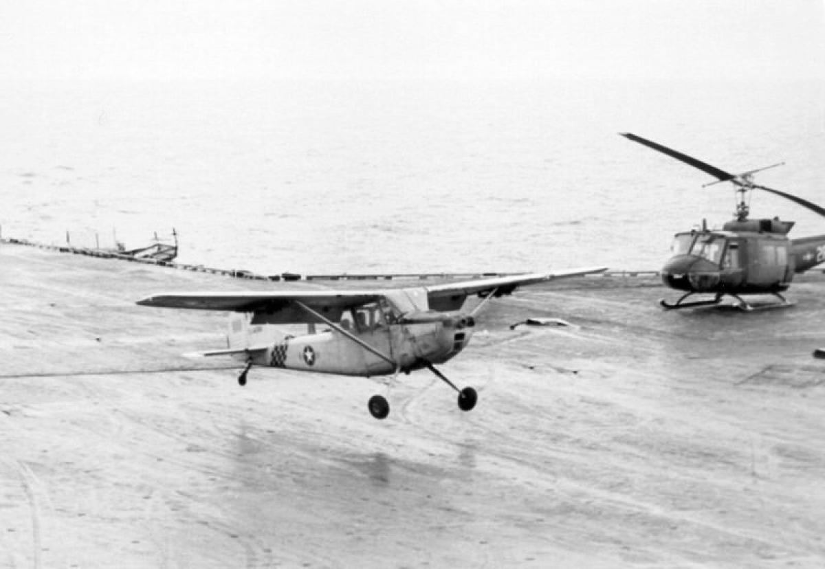 Cessna landing