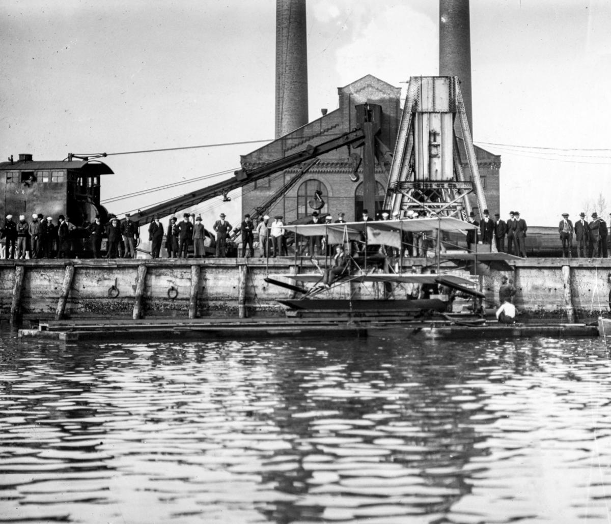 LT Theodore Ellyson testing the W.I. Chamber's catapulting device at the Washington Navy Yard, November 12, 1912