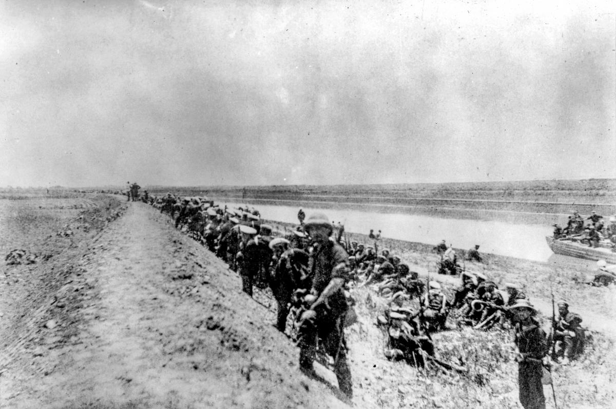 American and British deployed behind the levee at a point between Yang Tsun and the Hsiku Arsenal