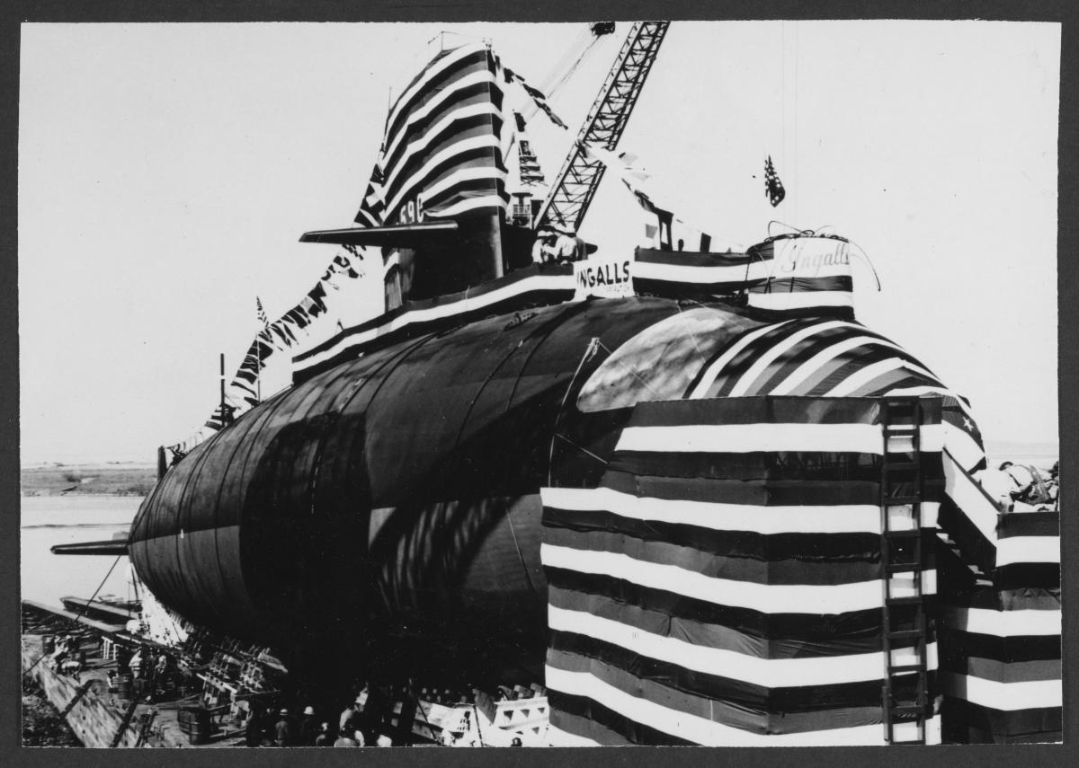 The fully dressed USS Sculpin (SSN-590) is ready to launch at the Ingalls Shipbuilding Yard in Pascagoula, Mississippi on 31 March 1960.