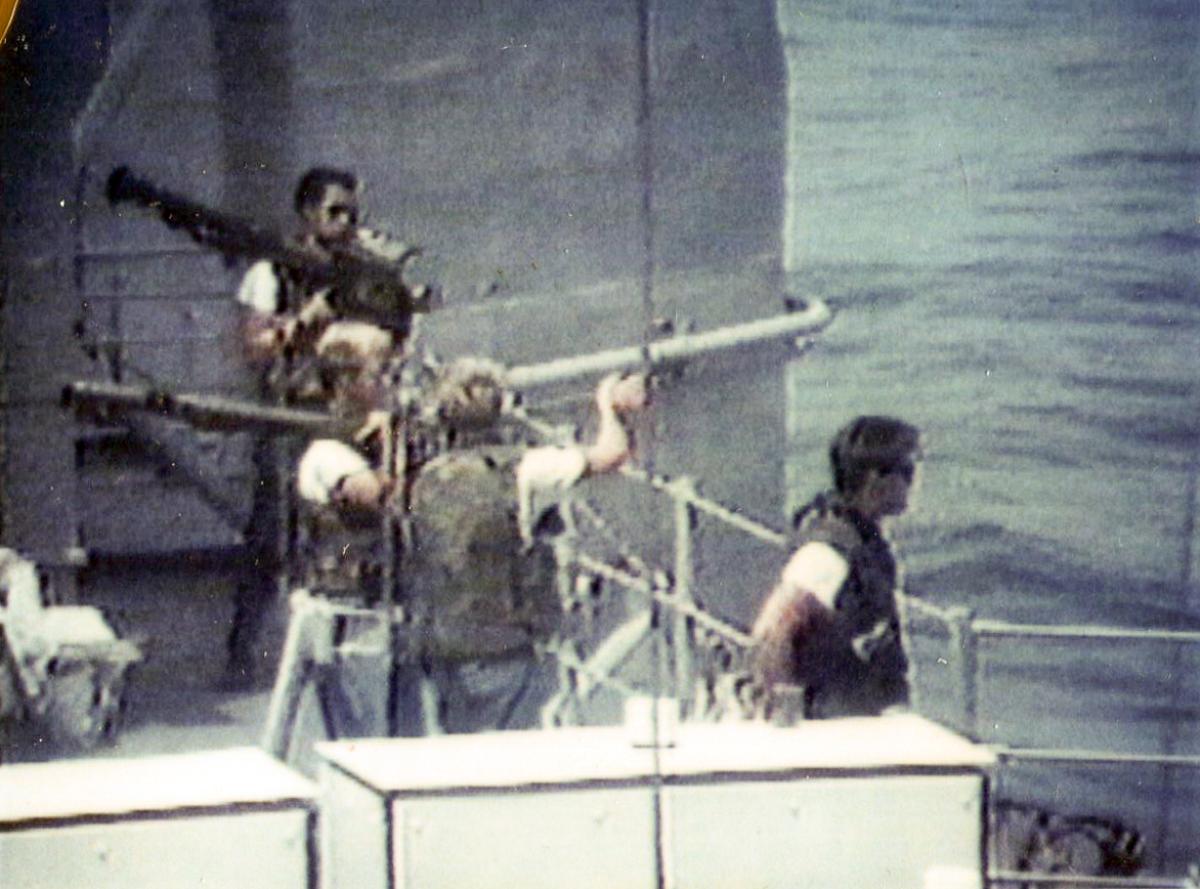 Stinger shooters stand at the ready on USS Vincennes (CG-49)