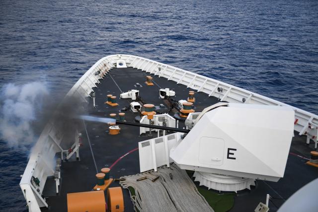 The USCGC Munro participates in a gunnery exercise during Rim of the Pacific 2020. Evaluating a cutter’s defense readiness must include her ability to defend against surface threats.