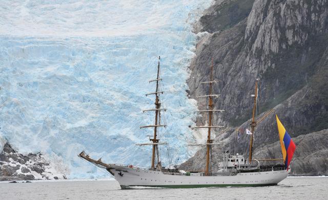 The three-masted barque ARC Gloria 