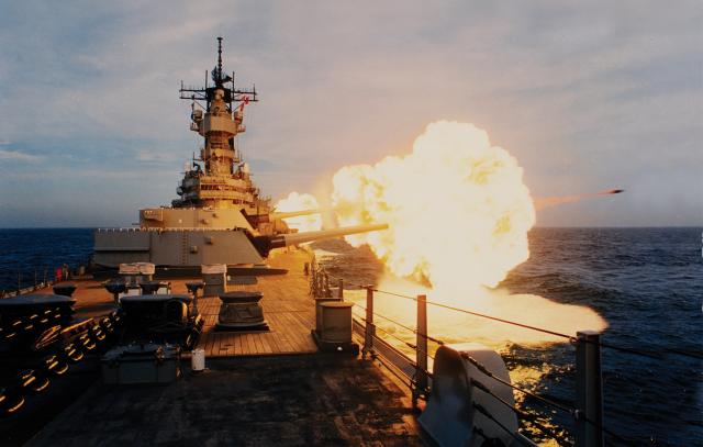 USS Missouri (BB-63) fires her Mark 7 16-inch/50-caliber guns