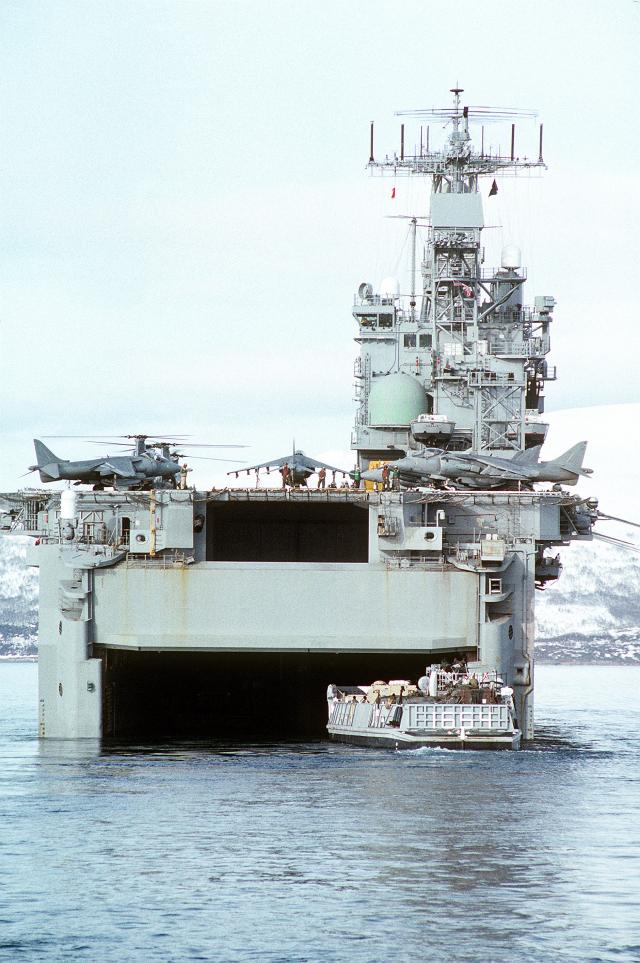 Utility landing craft LCU-1654 enters the well deck of the amphibious assault ship USS NASSAU (LHA-4) off the coast of Norway during Teamwork '92.