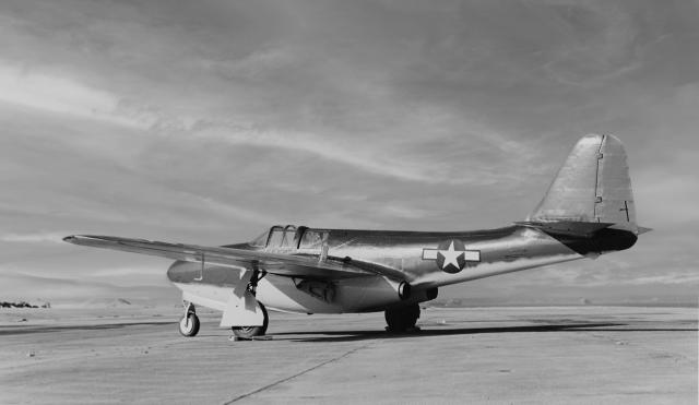 Rear aspect of the P-59 Airacomet. A few of these planes carried the Navy designation YF2L-1. The designation FL-1 was assigned to a Bell experimental, carrier-based fighter developed from the P-39 Airacobra. 