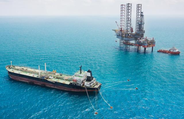 Oil rig