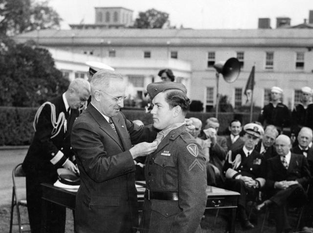President Truman pins MOH on Jack Lucas