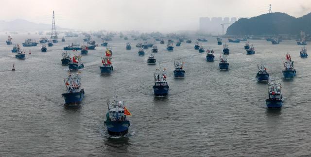 Fishing boats in the South China Sea