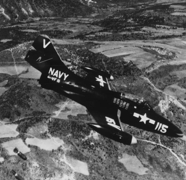 F9F VF-111