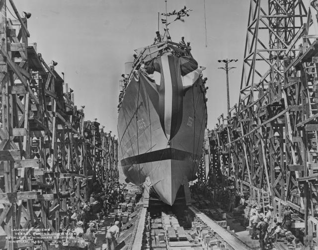 USS Amesbury launch