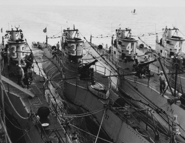 S-38 tied with other subs