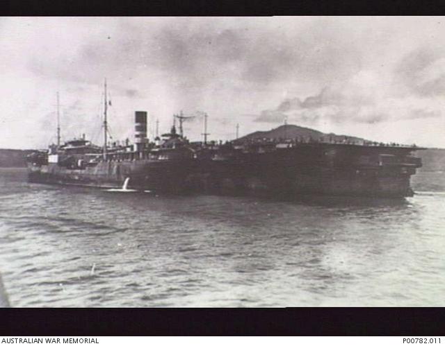 1946-02-28 KATSURAGI EMBARKING JAPANESE PRISONERS new britain