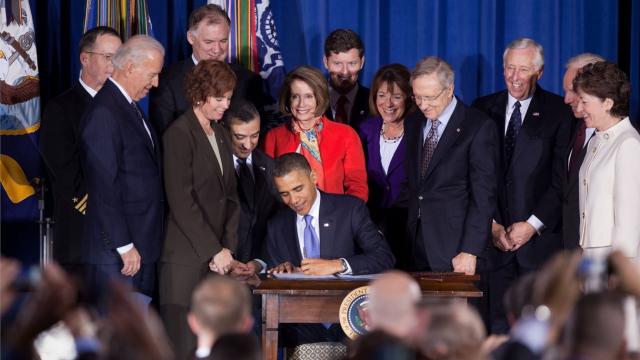 Don't_Ask,_Don't_Tell_Repeal_Act_of_2010_(5283984750)