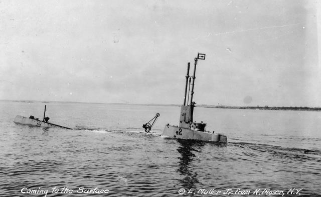 USS D-3 (Submarine #19) coming to the surface