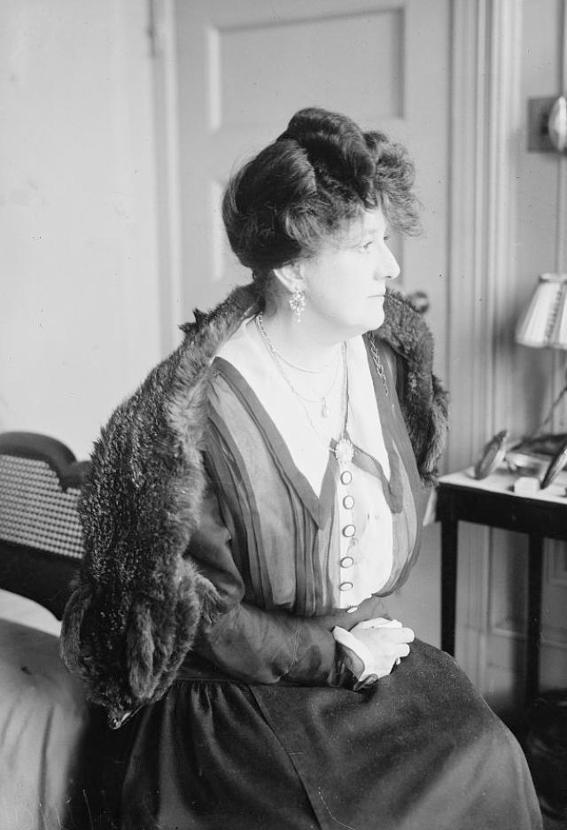 Iona Zollner