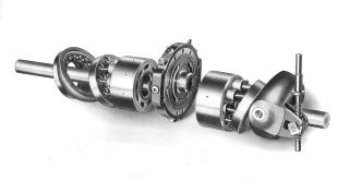 A drawing of the internal parts of a Universal Variable Speed Control, including the pistons and the angled plates.