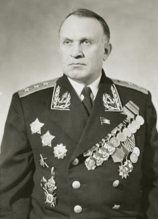 Admiral of the Fleet Sergey Gorshkov, a proponent of smaller, faster, nuclear-powered submarines, oversaw a massive buildup of the Soviet naval fleet in the 1970s, including the Victor I–class attack boats. 