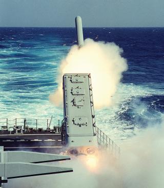 USS Mississippi (CGN-40) launches a BGM-109 Tomahawk