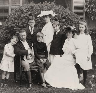 The First Family, 1903. Alice, the oldest of the siblings, is standing in the center. “She was as famous then as Taylor Swift is today.”