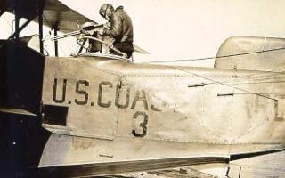 The twin Lewis machine guns mounted on a ring on the after cockpit of a Coast Guard OL-5. The Loening amphibians were among that service’s first aircraft.