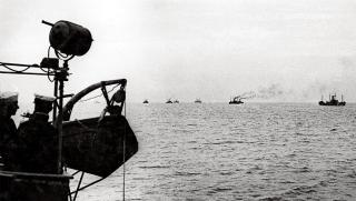 A photograph taken from the USS Rambler (SP-211) of a 25-ship convoy nearing Brest. The use of convoys dramatically decreased shipping losses to U-boats.