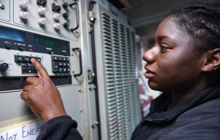 Navy electronic technician 