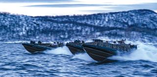 Royal Marines conduct break contact drills in Norwegian waters 