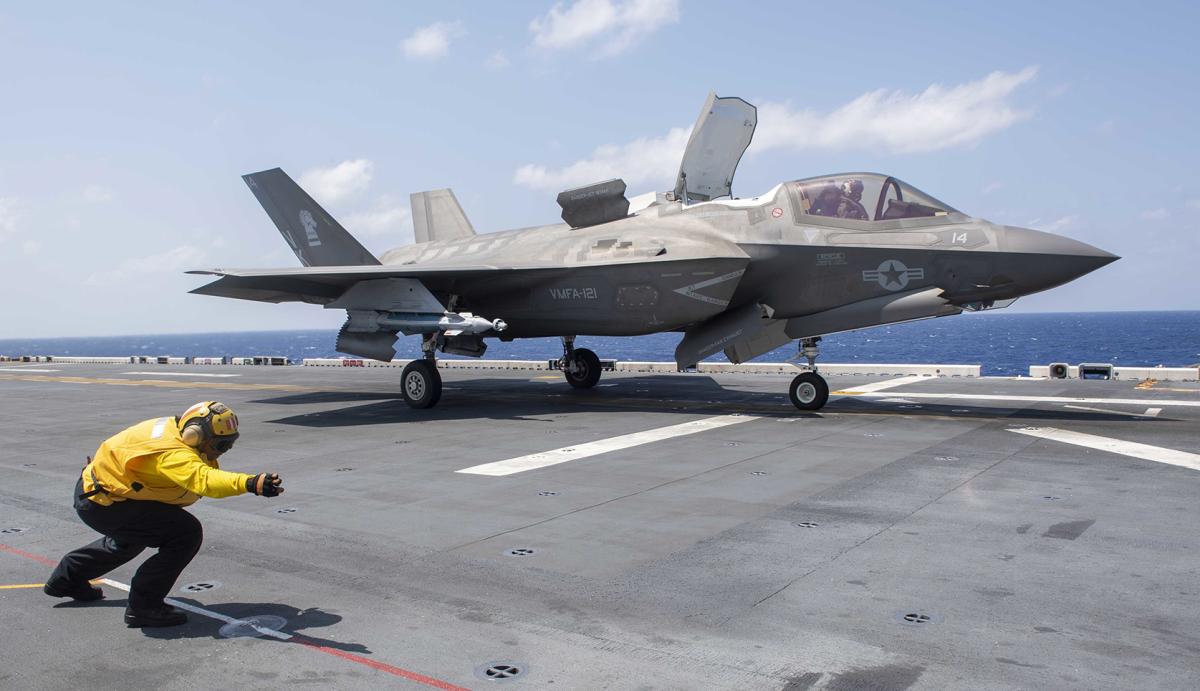 An F-35B Lightning II takes off from the amphibious assault ship USS America (LHA-6). 