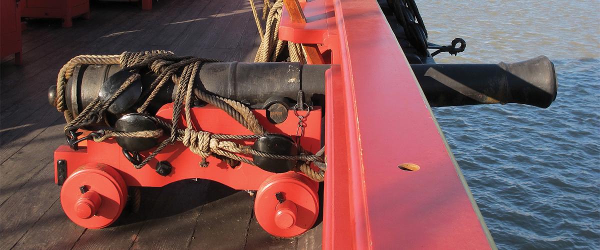 A long 12-pounder cannon on board the replica French frigate l’Hermione. Note the wheels that make traversing the barrel difficult.