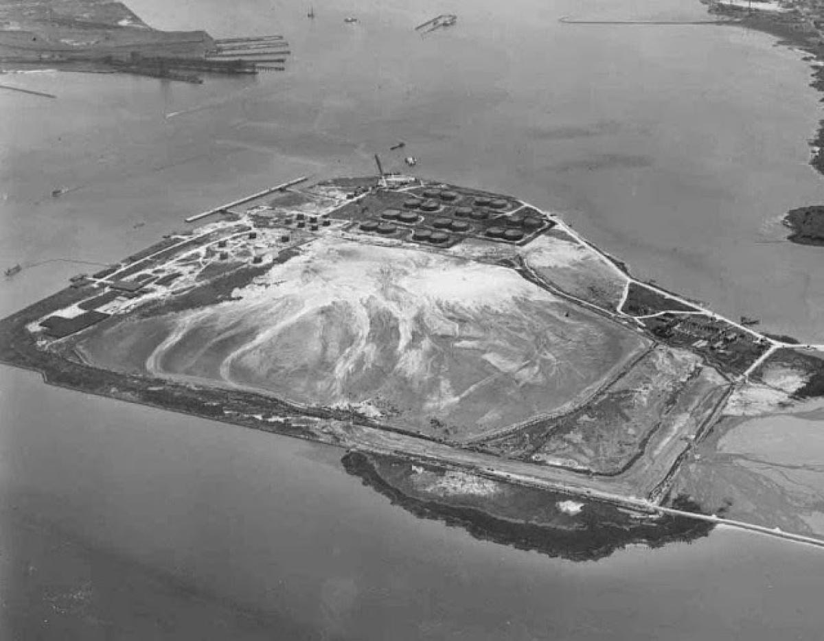 64 Craney island Images: PICRYL - Public Domain Media Search Engine Public  Domain Search, image size:1200x934