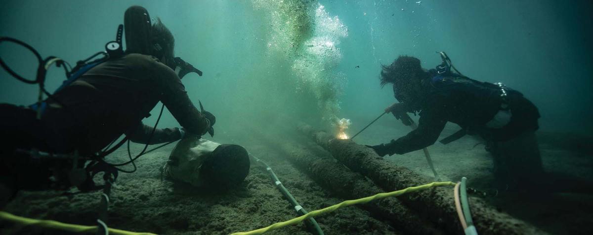 Navy divers