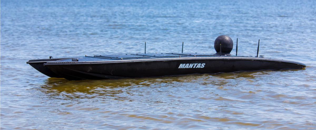 The unmanned surface vessel MANTAS T-12 surface variant.
