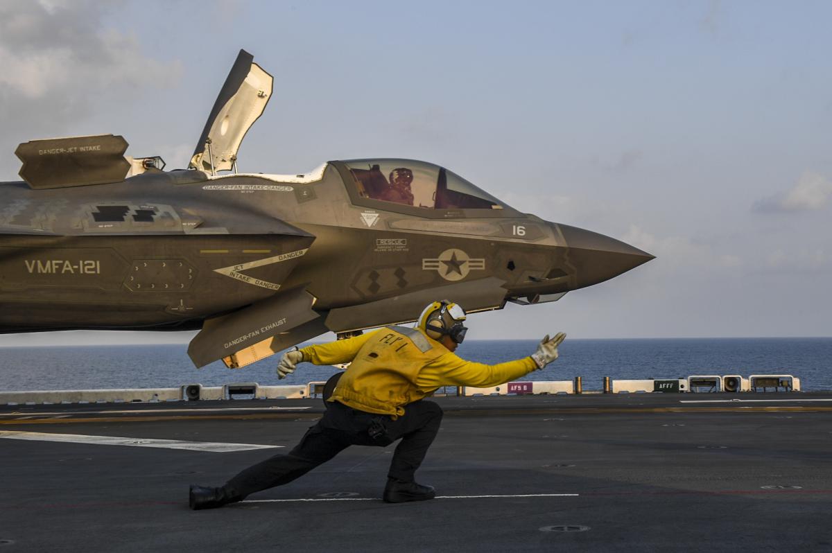 Amphibious ship force