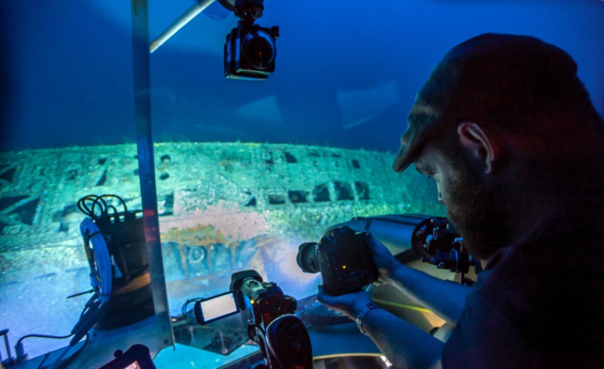 Joe Hoyt documents damage to U-576 