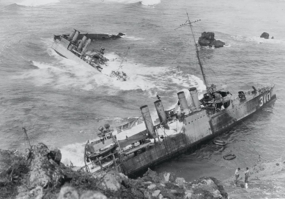 Ships of Destroyer Squadron 11 lost on the rocks at Honda Point in 1923