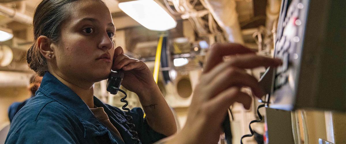A cryptologic technician (technical) assigned to the amphibious transport dock USS New York (LPD-21) in the U.S. Naval Forces Europe and Africa area of operations.