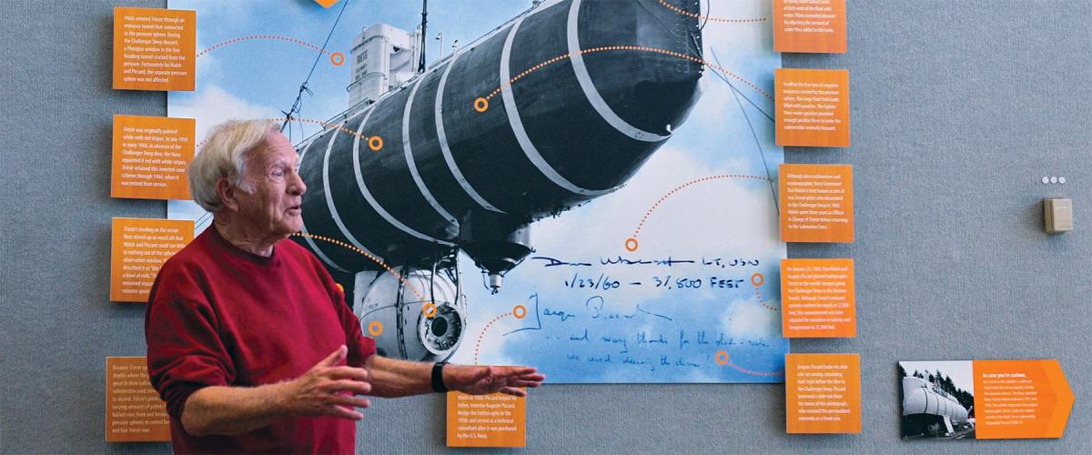 A pioneering explorer: During a 2017 commemorative event, Don Walsh speaks about his time as pilot of the bathyscaphe Trieste, in which he reached the deepest part of the ocean in 1960.