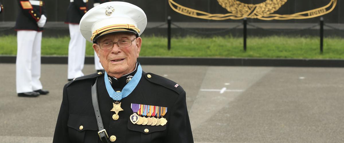 Missing hand only change in Medal of Honor recipient - friends say, Article