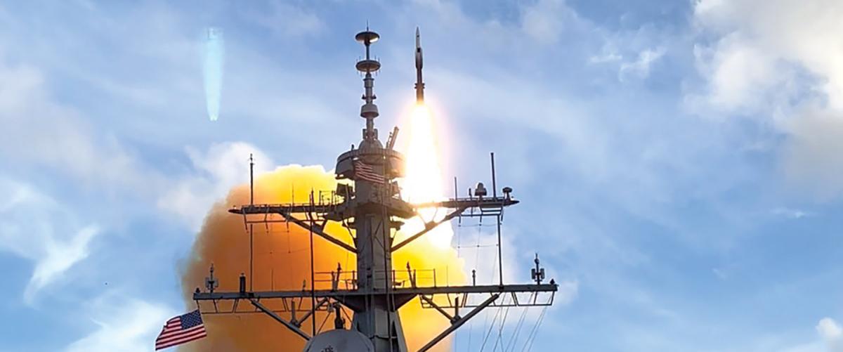 guided-missile destroyer USS Benfold (DDG-65)