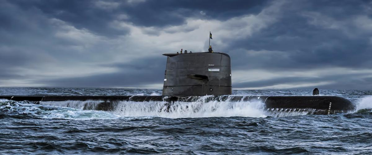 When running on batteries or AIP systems, diesel-electric boats, such as the Swedish Gotland-class submarine (left), generate virtually no machinery noise, creating acoustic signatures on par with the quietest nuclear-powered submarines. Such a capability could help the U.S. submarine fleet overcome China’s numerical superiority.