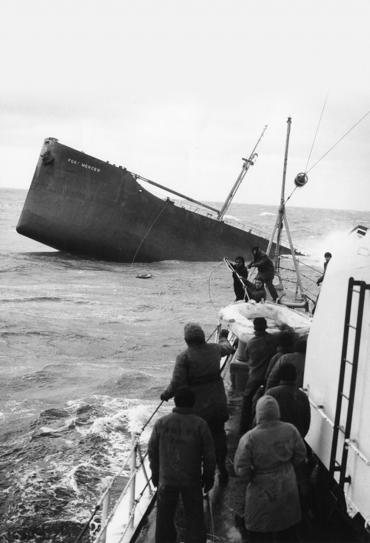 Tanker Fort Mercer sinking of the coast of Massachusetts in 1952