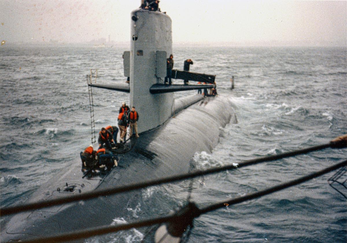  USS Scorpion (SSN-589) as seen from the USS Tallahatchie County (AVB-2) outside Claywall Harbor, Naples, Italy in April 1968, shortly before Scorpion departed on her last voyage.