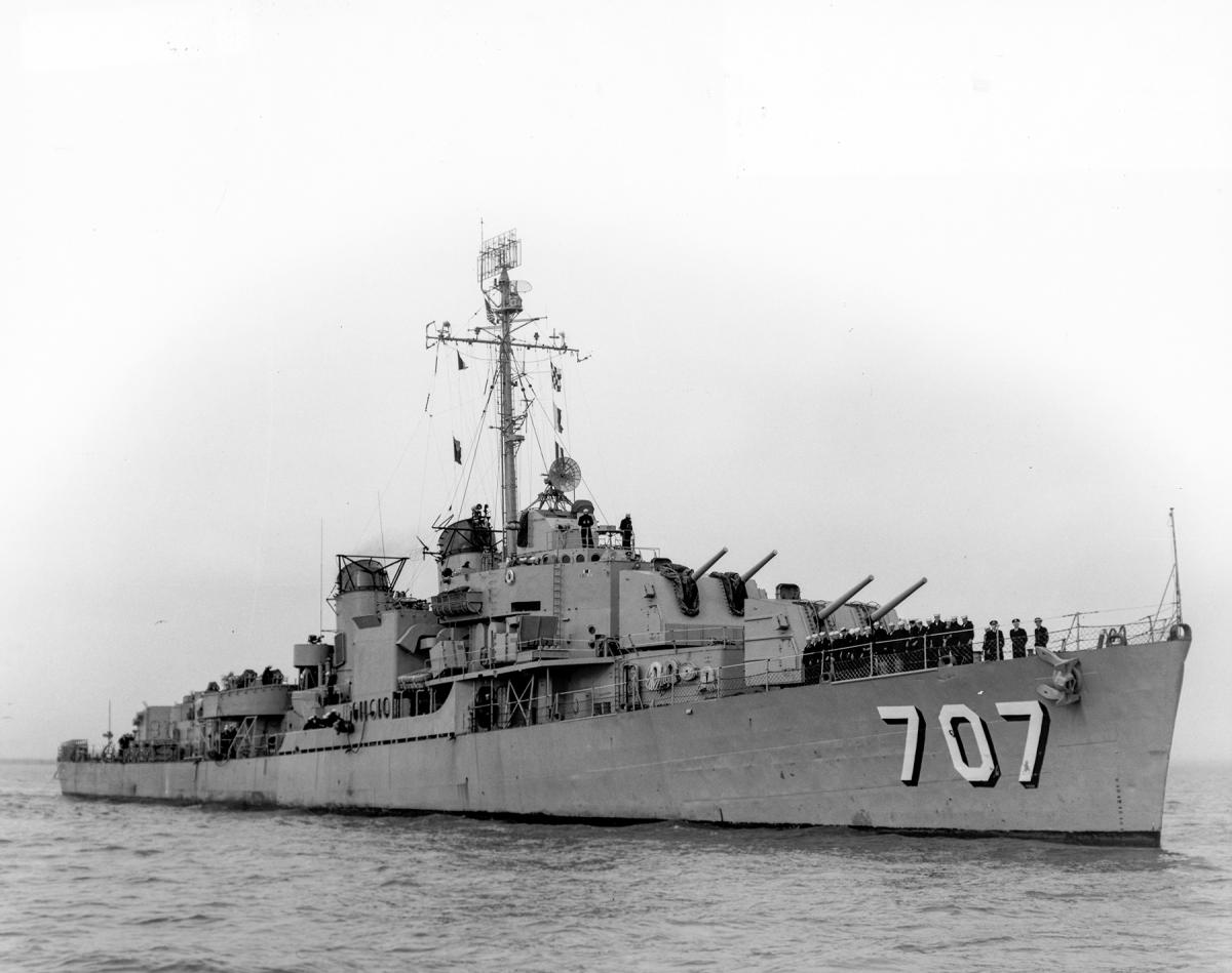 Starboard bow view of the USS Soley (DD-707)