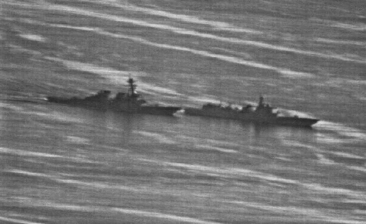 USS Decatur is approached by Chinese Destroyer in South China Sea in October 2018