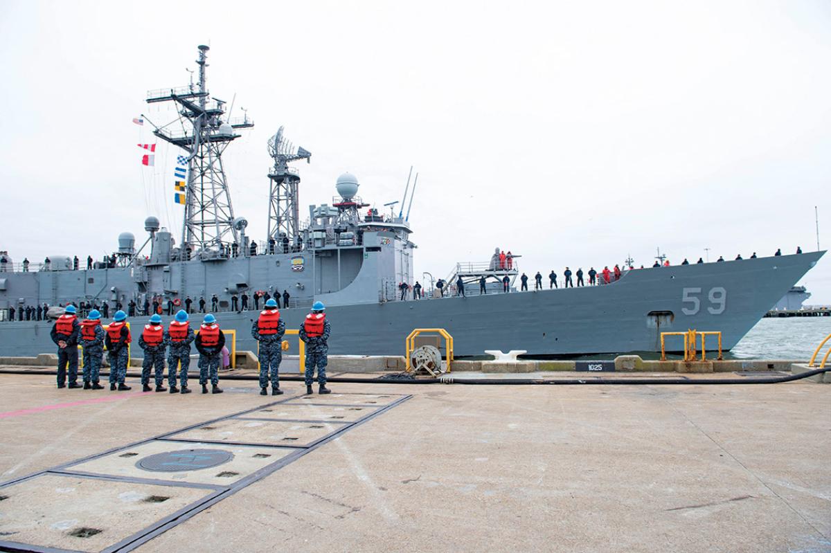 U.S. Navy (Laura Hoover)